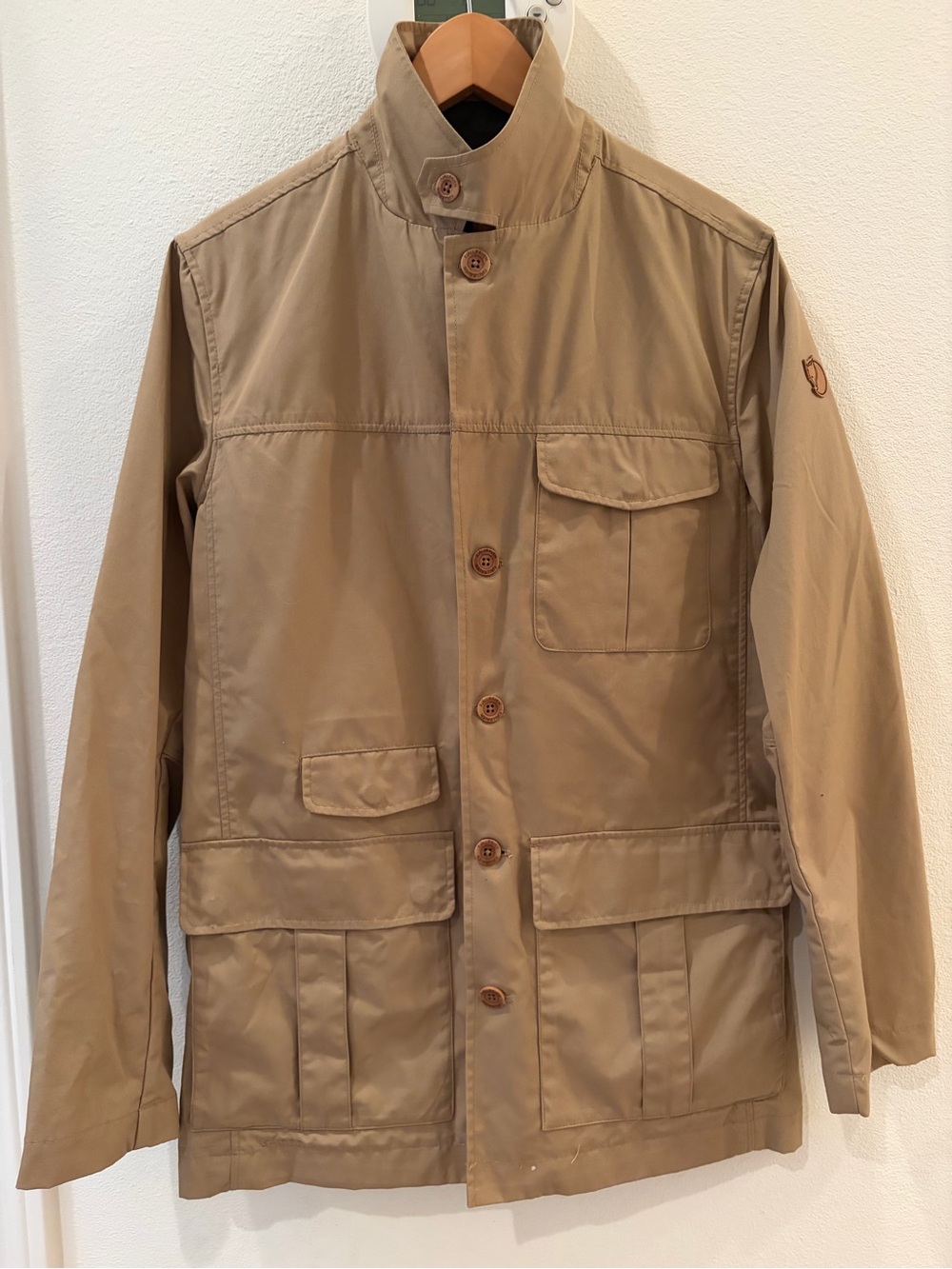 NEW Fjallraven Travel Blazer 81717 Men’s S